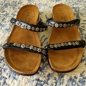 Leather jeweled flower black strap sandals